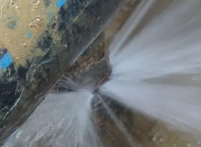 山丹卫生间测漏水施工步骤